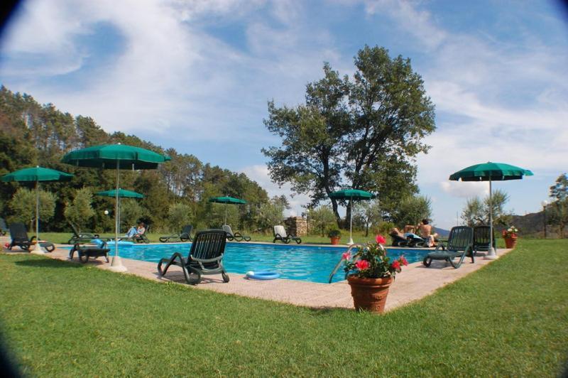 Hotel La Rossola Resort & Natura Бонассола Екстер'єр фото